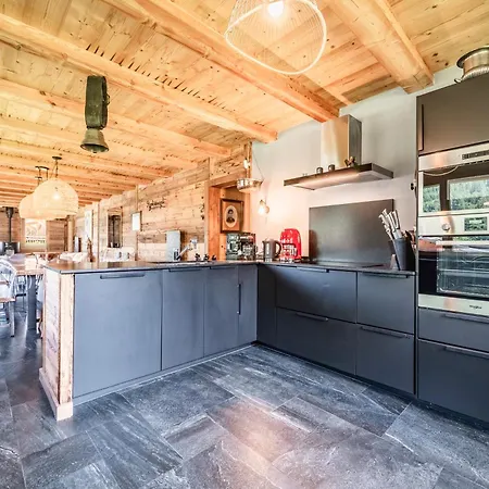 Robert Folliet - 15p Chalet *